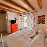 Le Clos Des Buis D'hôtes Côté Cour Cazals (Lot)