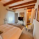 Bed and breakfast Le Clos Des Buis D'hôtes Côté Cour 3*