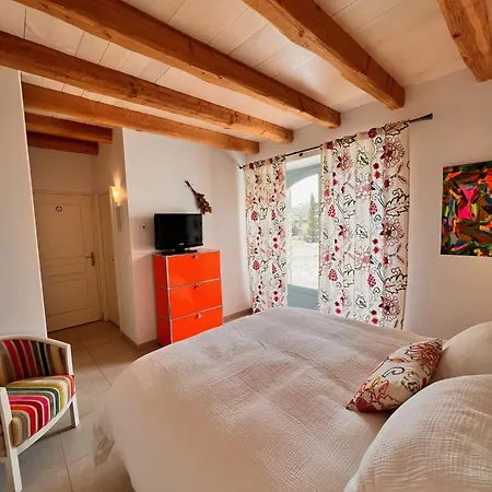 Le Clos Des Buis D'hotes Cote Cour Отель типа 