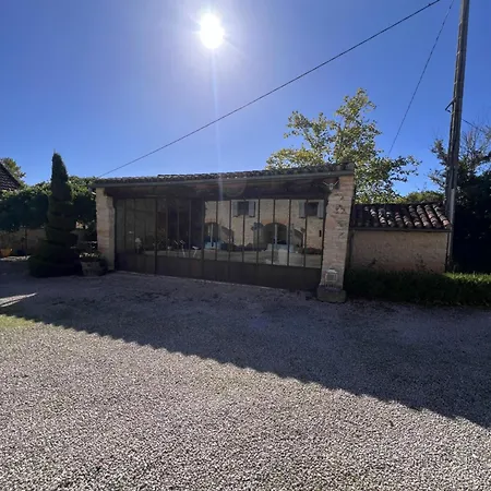 Le Clos Des Buis D'hotes Cote Cour Cazals (Lot)