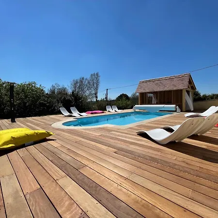 Le Clos Des Buis D'hotes Cote Cour Cazals (Lot)